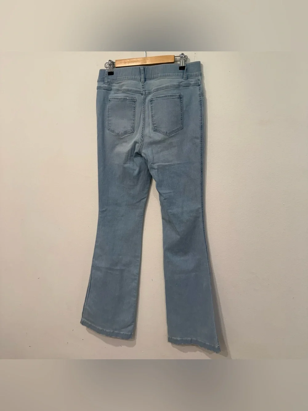 Spanx Flare Jeans in Retro Light Wash L